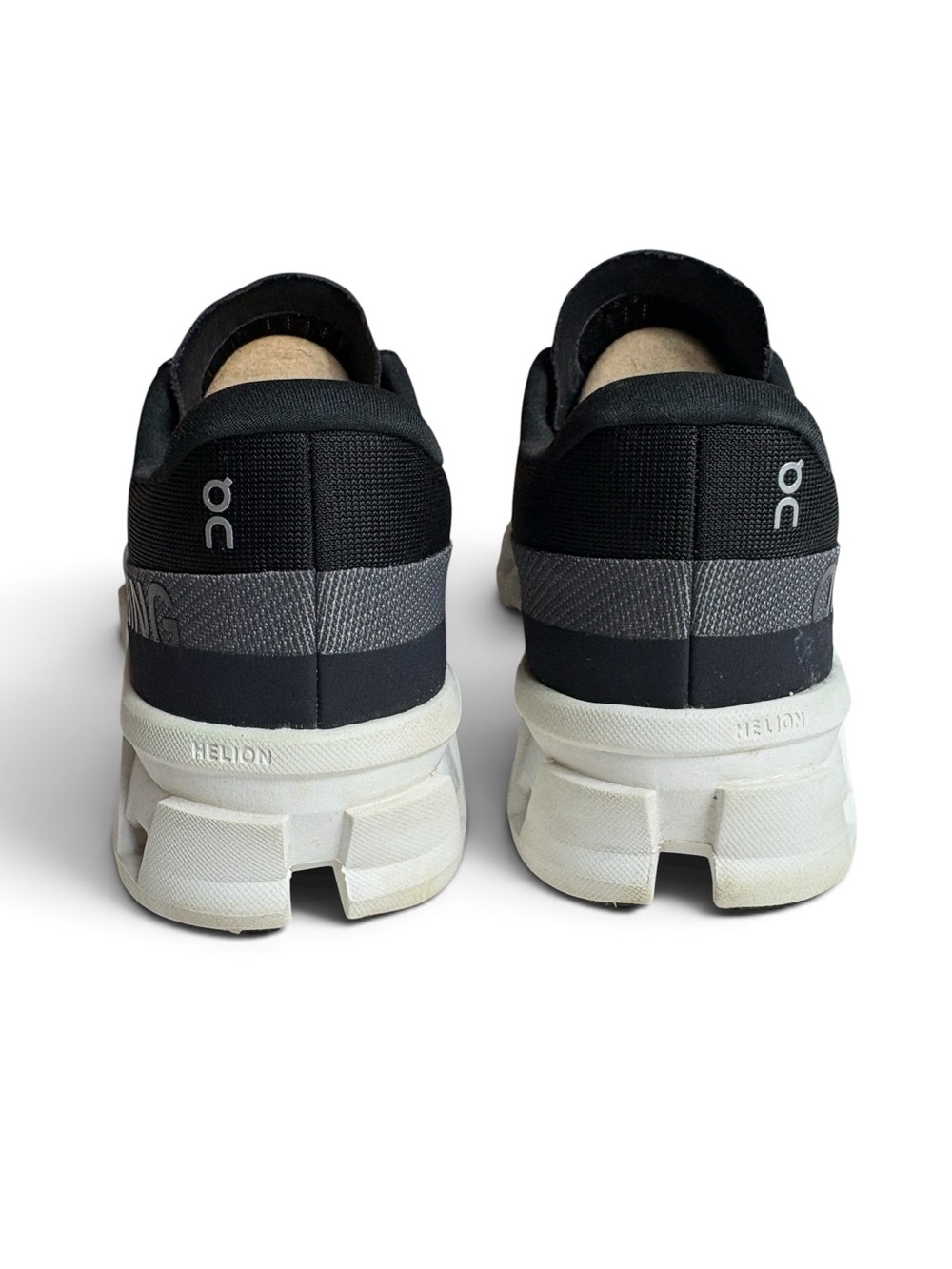 On Cloudmonster 2 Black Frost Women's Sz 10 Running Shoes 3WE10111197 - Picture 5 of 8